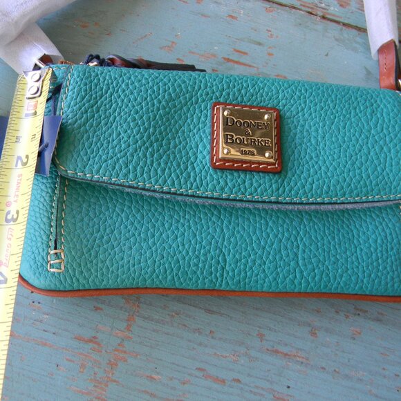 NWT DOONEY & BOURKE GIGI PEBBLE LEATHER CROSSBODY BAG SPEARMINT GREEN - Picture 5 of 10